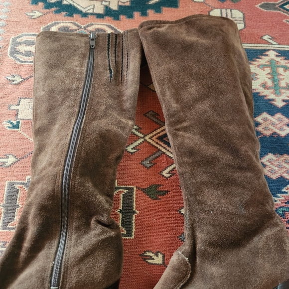Vintage Suede Knee High Boots - Picture 3 of 10